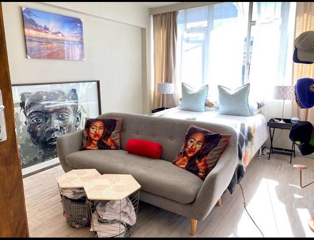 2 BEDROOM APARTMENT FOR SALE IN BRAAMFONTEIN